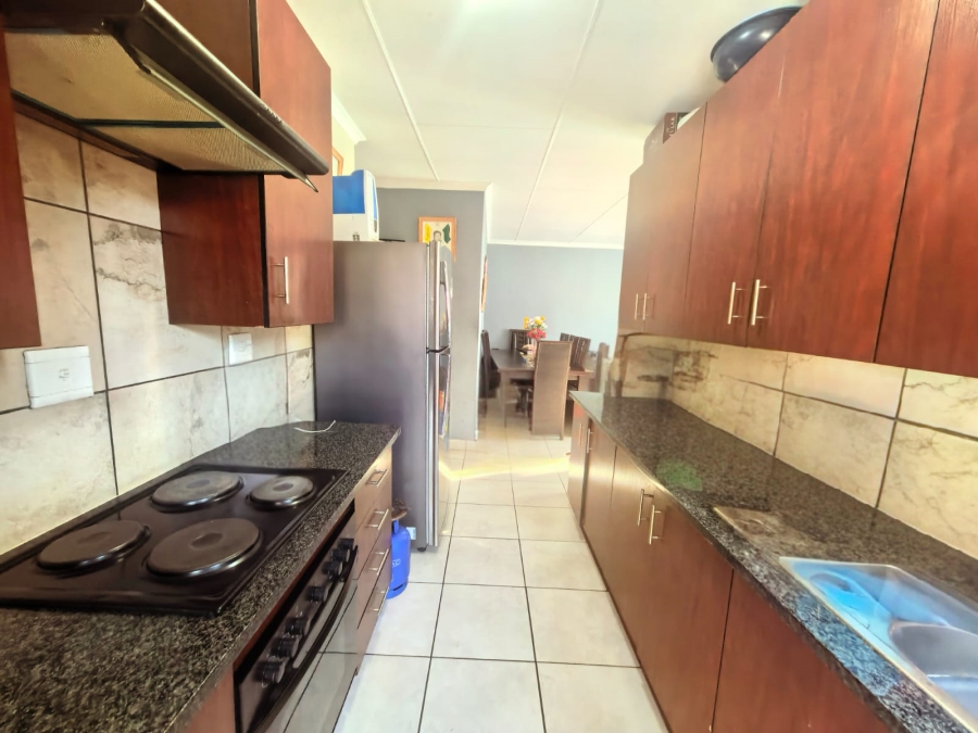 3 Bedroom Property for Sale in Waterval East North West